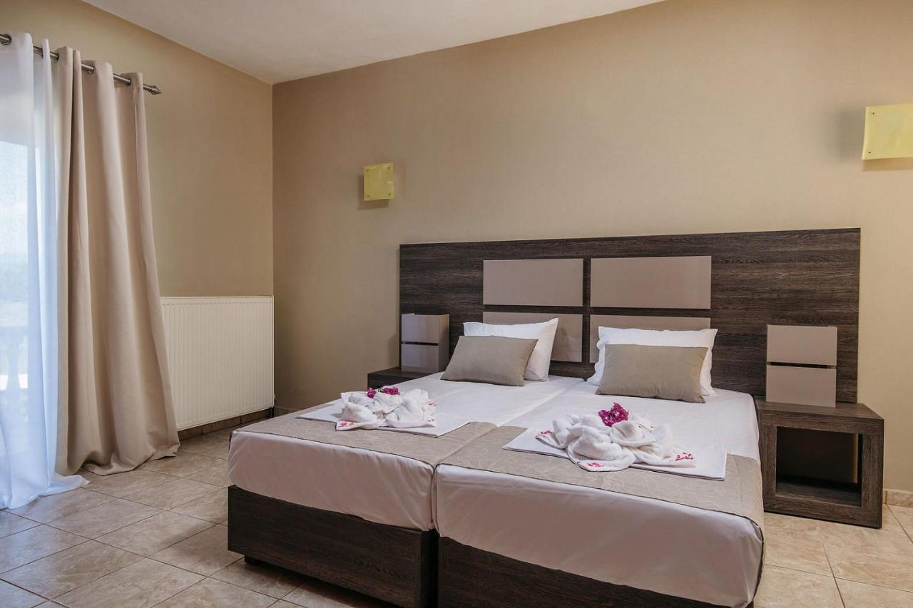 Villa Paradise ลากานาส ภายนอก รูปภาพ
