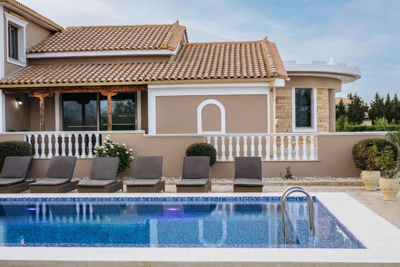 Villa Paradise ลากานาส ภายนอก รูปภาพ